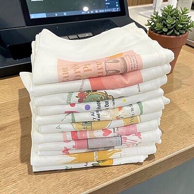Pile-of-printed-towels-1